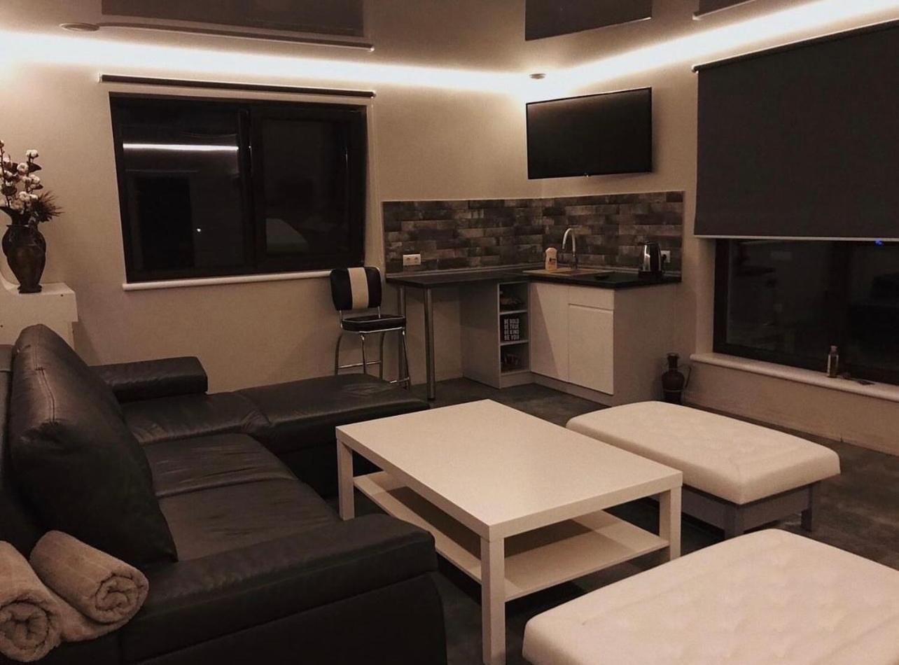 Royal Relax Guest House Khorodelets Bagian luar foto