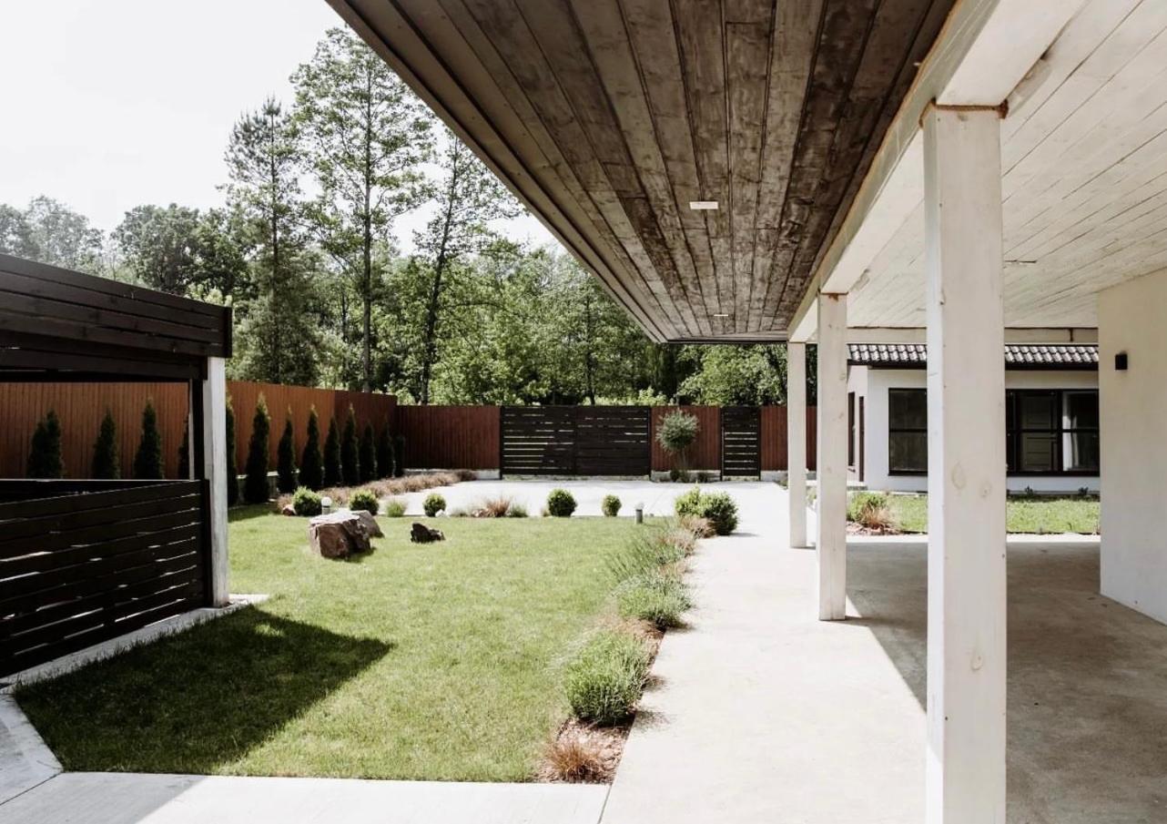 Royal Relax Guest House Khorodelets Bagian luar foto