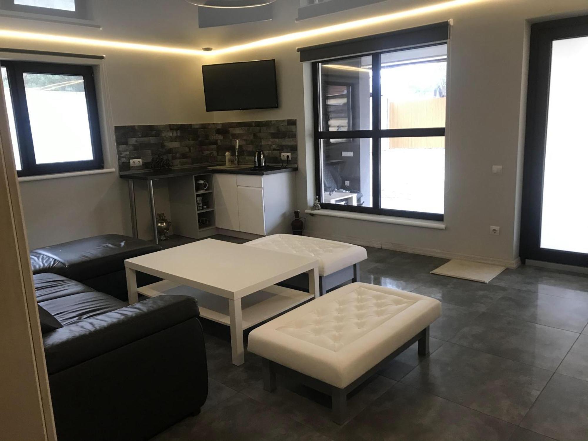 Royal Relax Guest House Khorodelets Bagian luar foto